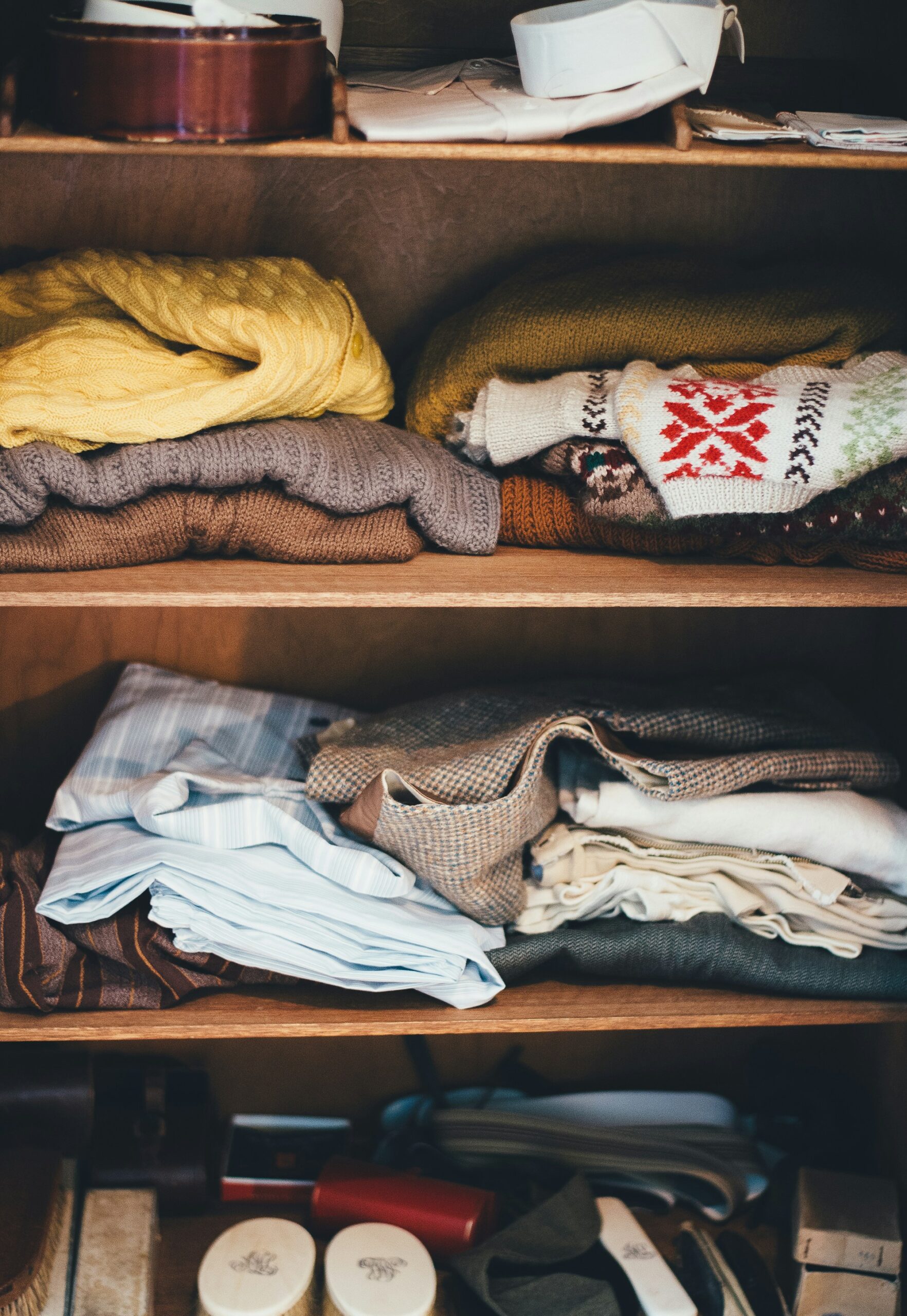 CLOSET ORGANIZATION